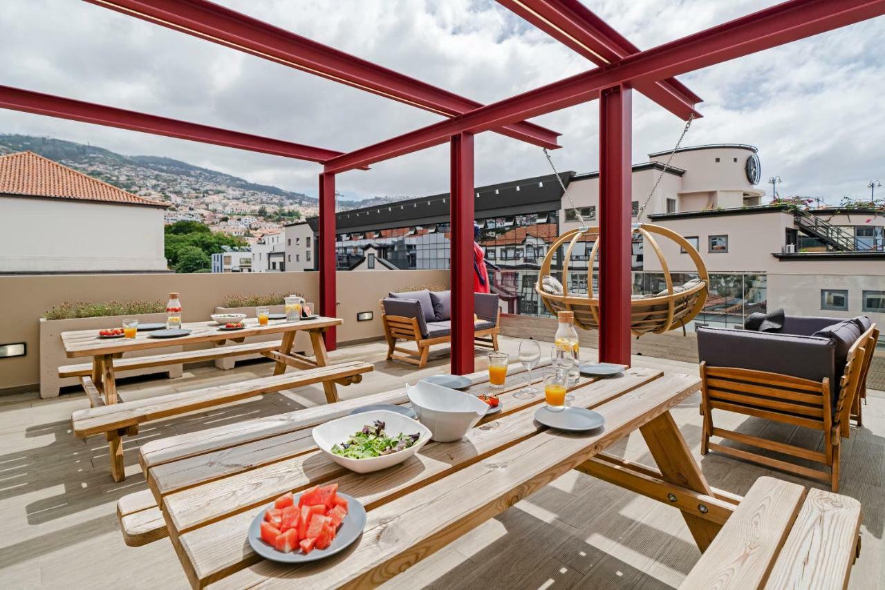 Drapes Design Apartments By An Island Apart Funchal  Eksteriør billede